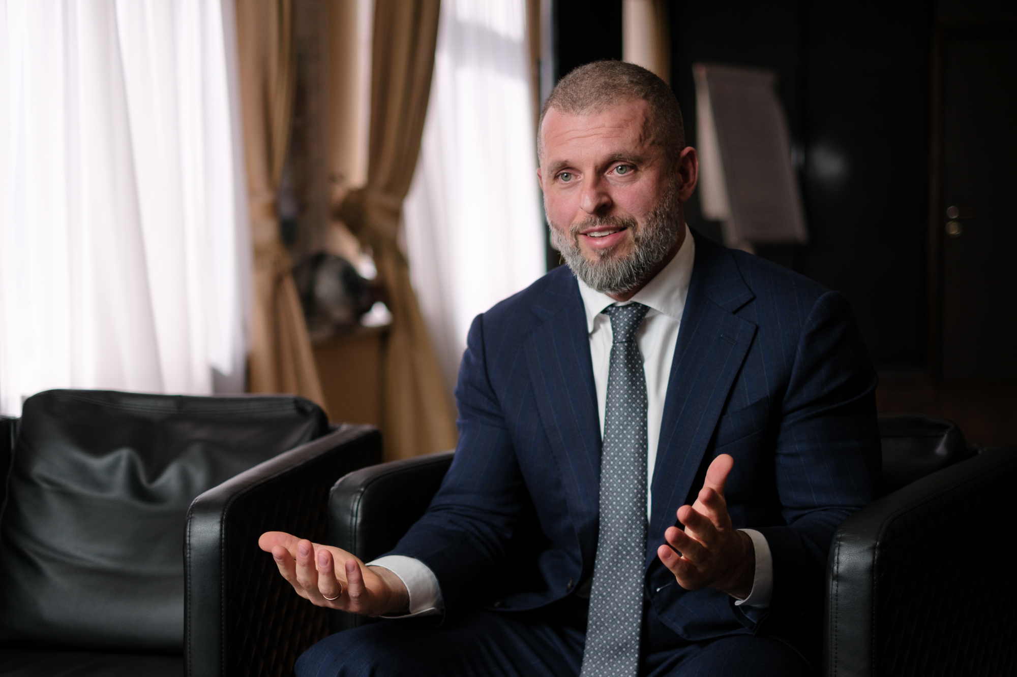 Мы не видим критического оттока молодежи за границу, – интервью с Матвеем Бедным